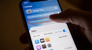 hide and unhide apps on iPhone